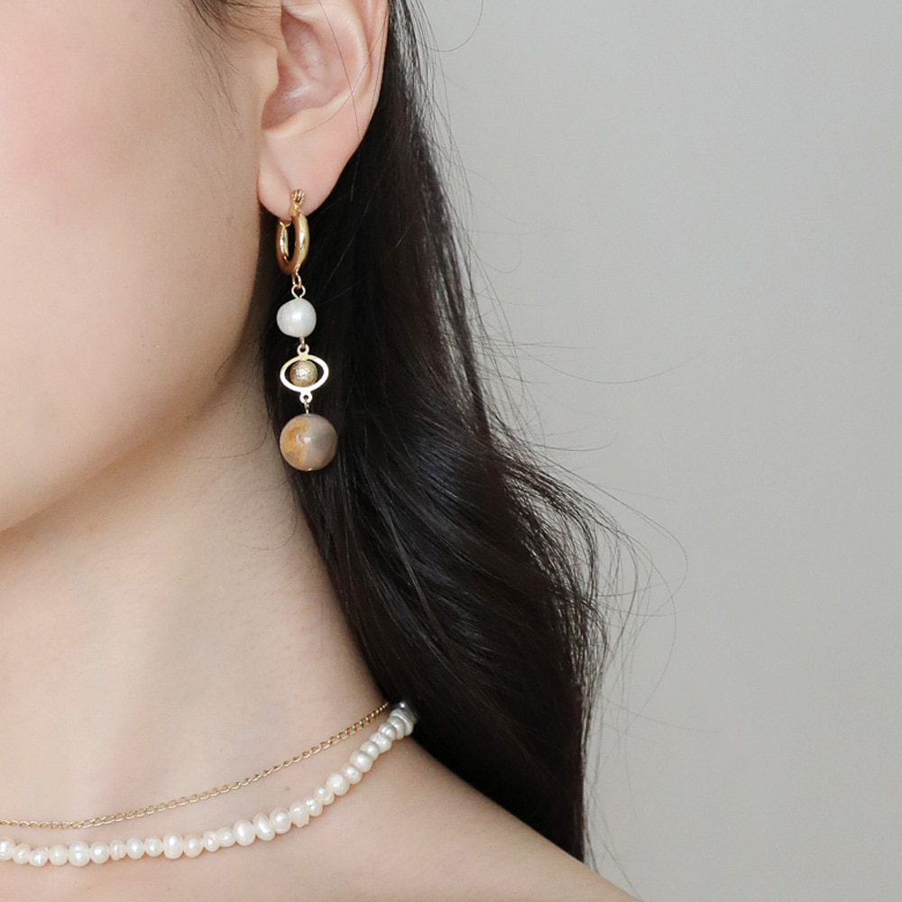 interstella earring (gold)