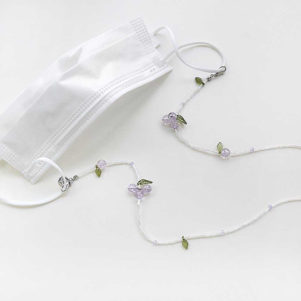 grape mask / glass strap