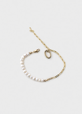 pearl line bracelet
